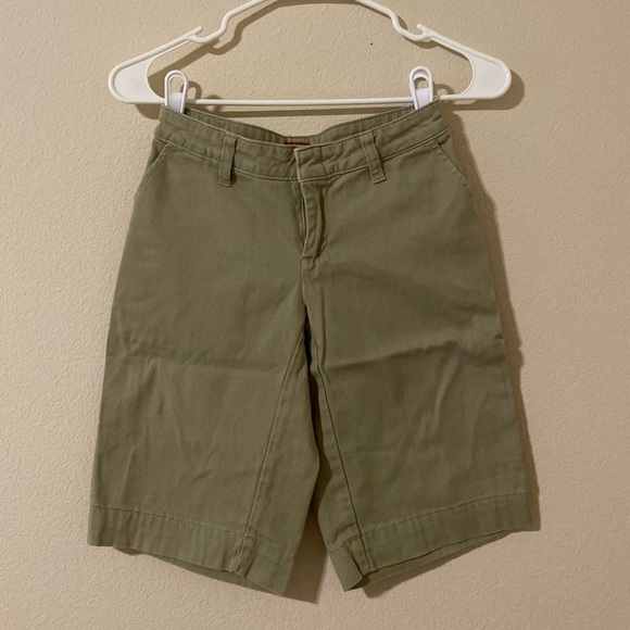DICKIES Bermuda Khaki Shorts - Picture 1 of 4